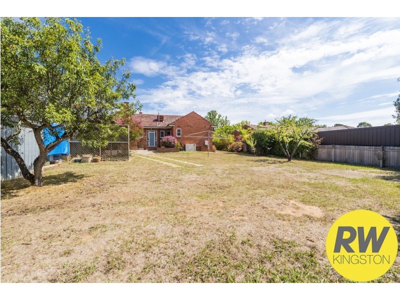 13 Throsby Crescent, Narrabundah ACT 2604