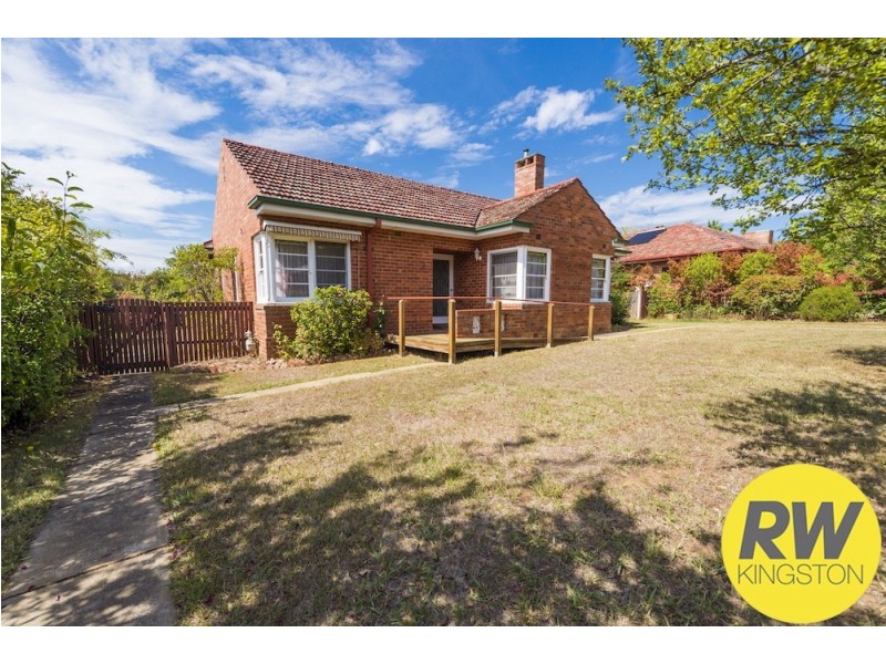 13 Throsby Crescent, Narrabundah ACT 2604