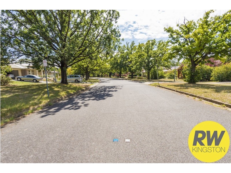 13 Throsby Crescent, Narrabundah ACT 2604