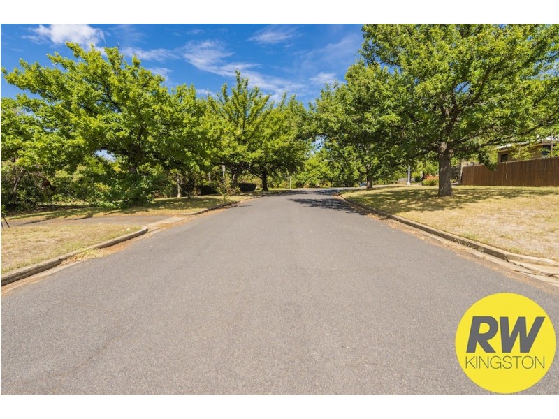 13 Throsby Crescent, Narrabundah ACT 2604