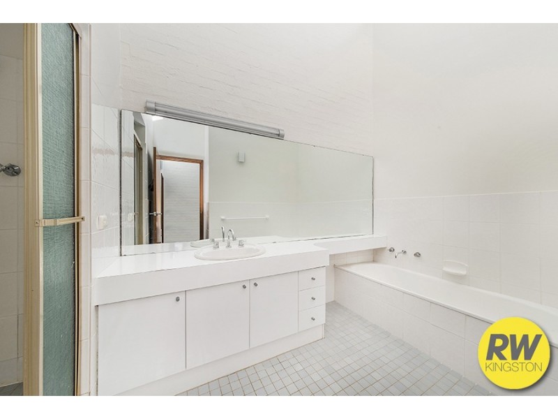 7/14 Currie Crescent, Kingston ACT 2604