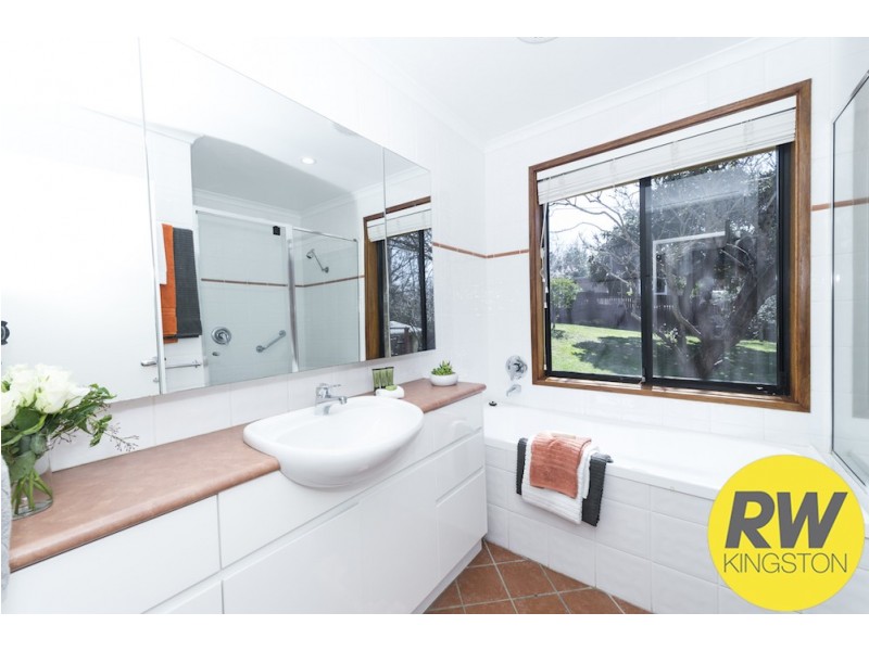 298 Goyder Street, Narrabundah ACT 2604