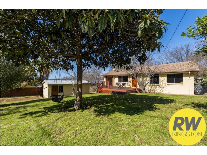 298 Goyder Street, Narrabundah ACT 2604