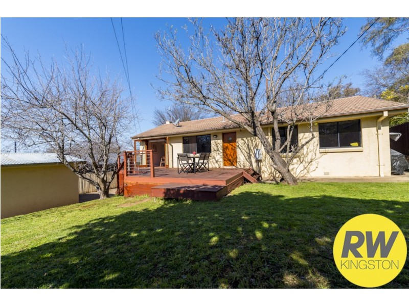 298 Goyder Street, Narrabundah ACT 2604