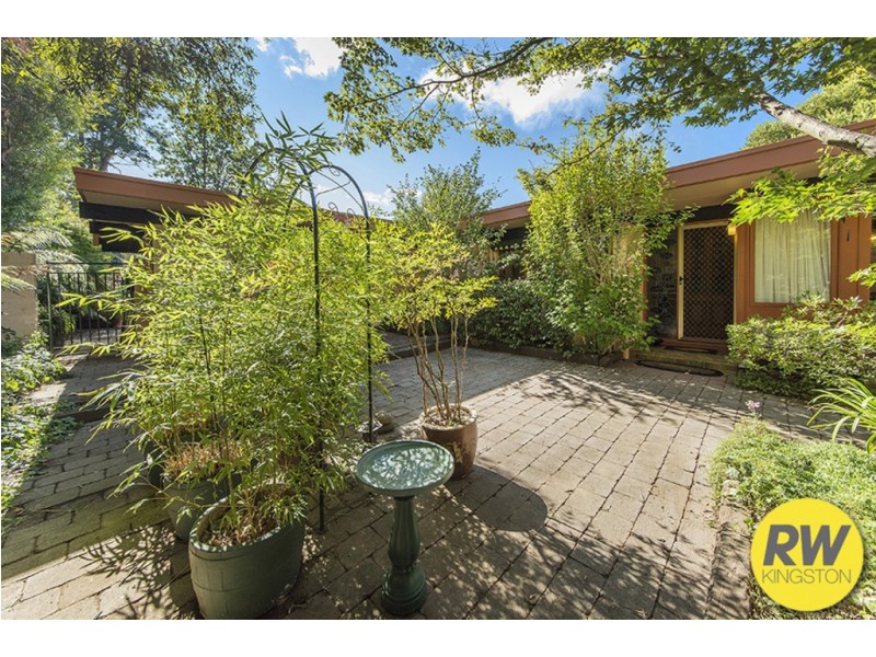63 Webster Street, Hughes ACT 2605
