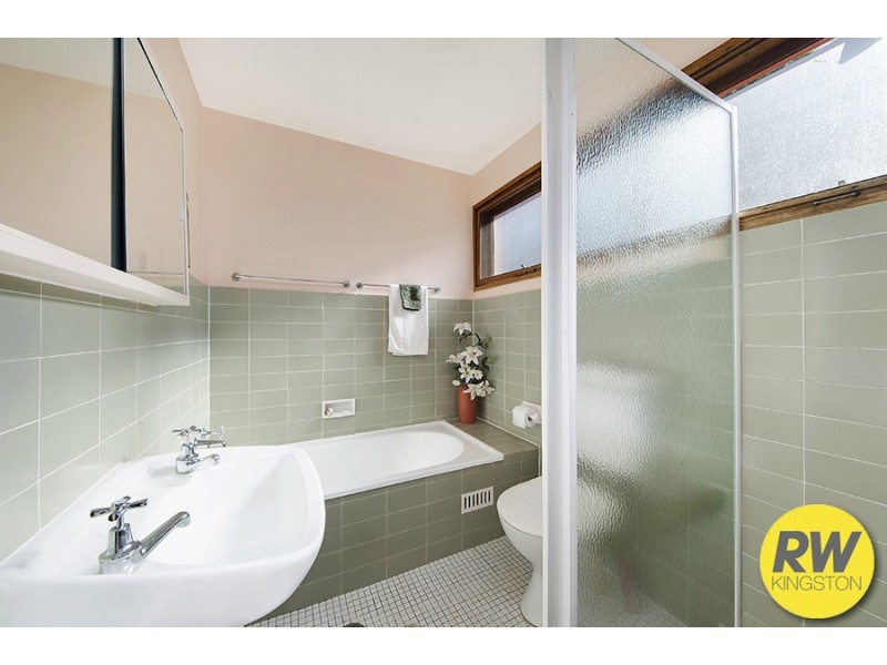 63 Webster Street, Hughes ACT 2605