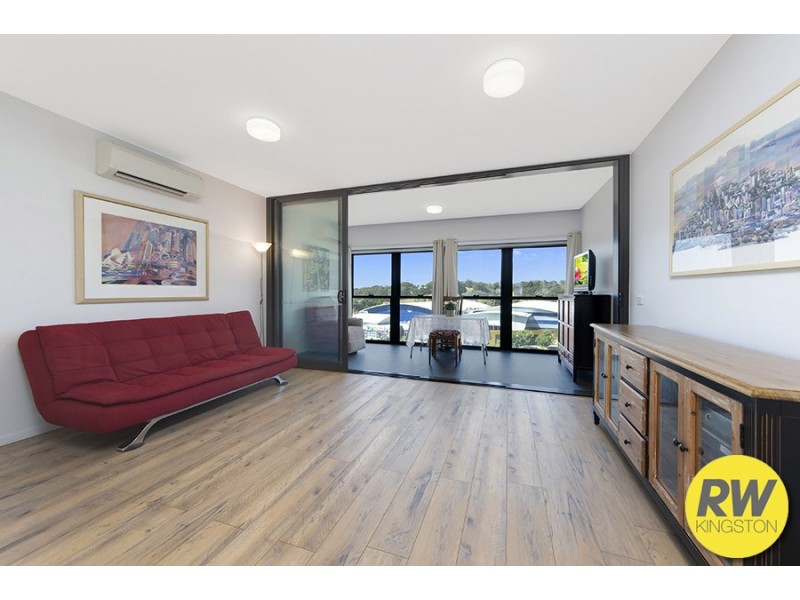 100/99 Eastern Valley Way, Belconnen ACT 2617