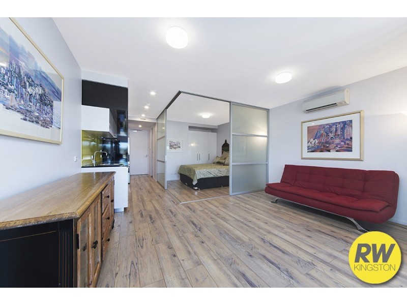 100/99 Eastern Valley Way, Belconnen ACT 2617