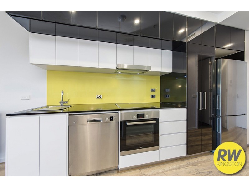 100/99 Eastern Valley Way, Belconnen ACT 2617