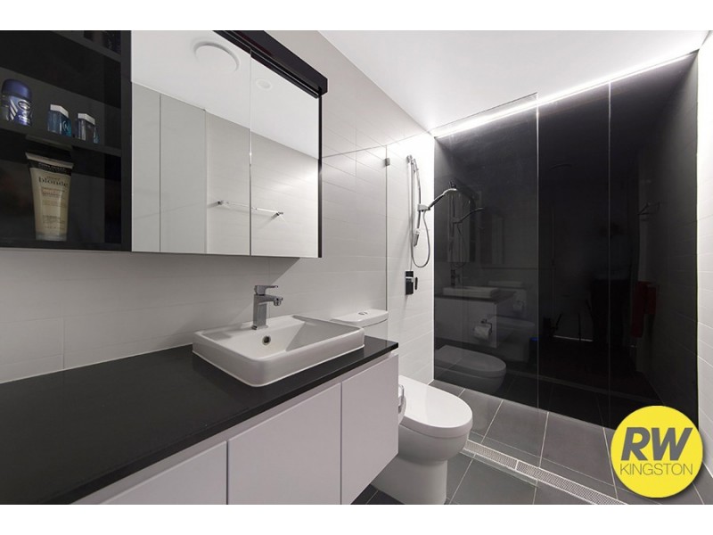 100/99 Eastern Valley Way, Belconnen ACT 2617