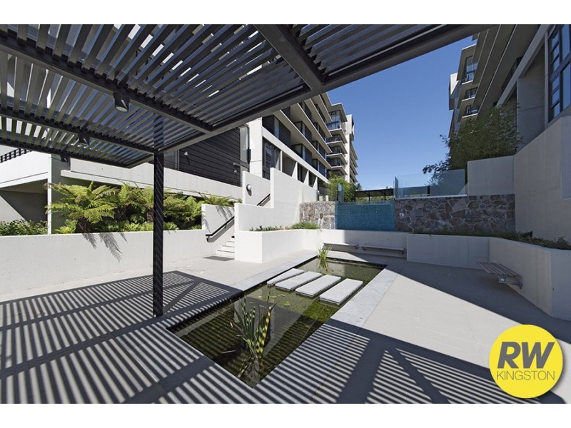 100/99 Eastern Valley Way, Belconnen ACT 2617