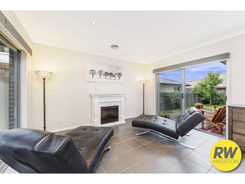 14 Selleck Street, Casey ACT 2913
