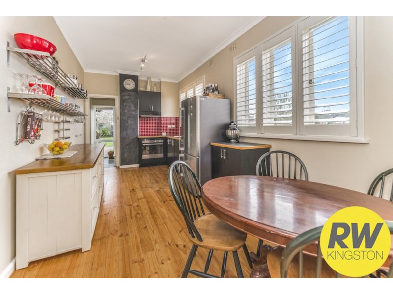 12 Moore Street, Queanbeyan NSW 2620
