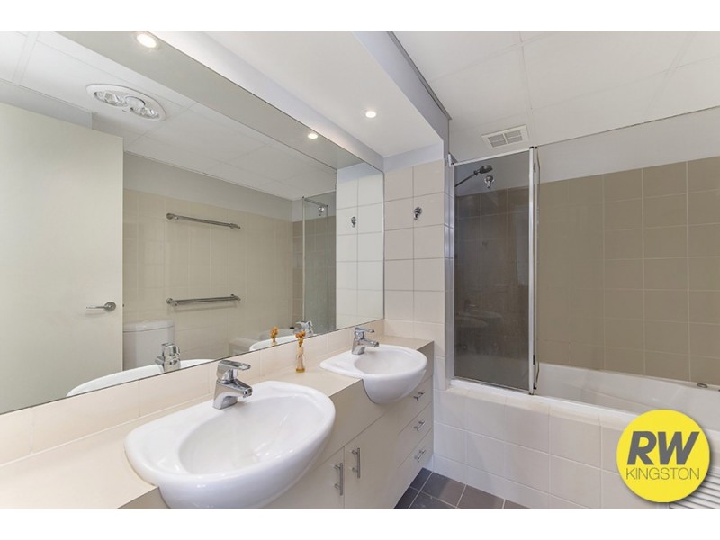 16/7 Eldridge Crescent, Garran ACT 2605