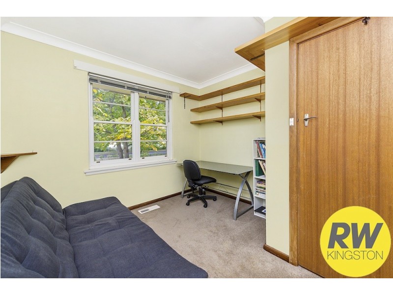 37 Tallara Parkway, Narrabundah ACT 2604