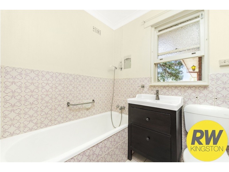 37 Tallara Parkway, Narrabundah ACT 2604