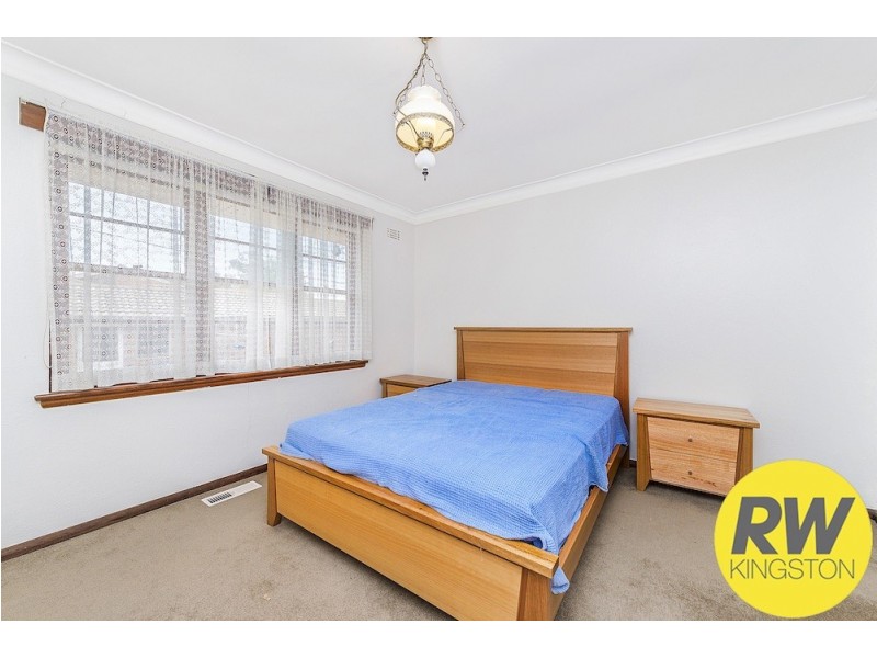 37 Tallara Parkway, Narrabundah ACT 2604