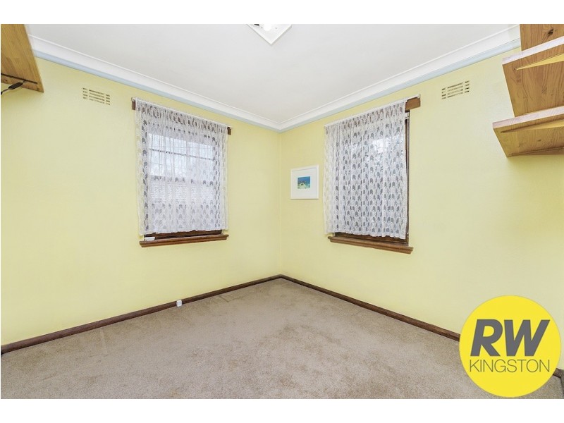 37 Tallara Parkway, Narrabundah ACT 2604