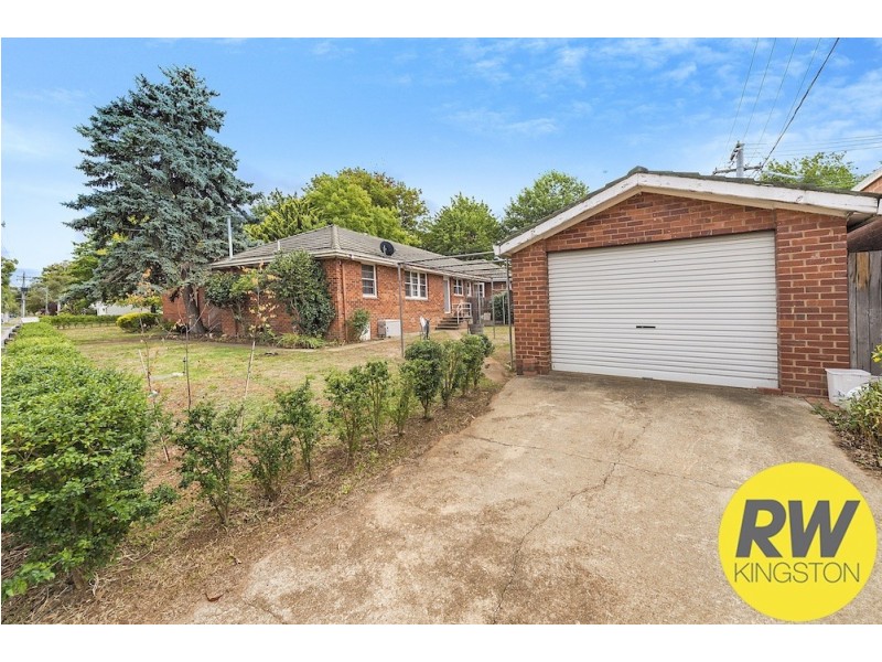 37 Tallara Parkway, Narrabundah ACT 2604
