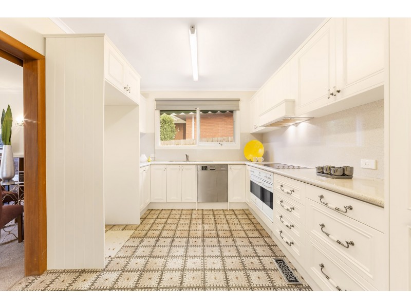 5 Sharne Court, Doncaster East VIC 3109