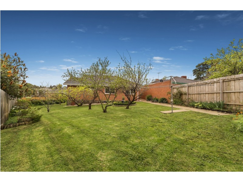 5 Sharne Court, Doncaster East VIC 3109