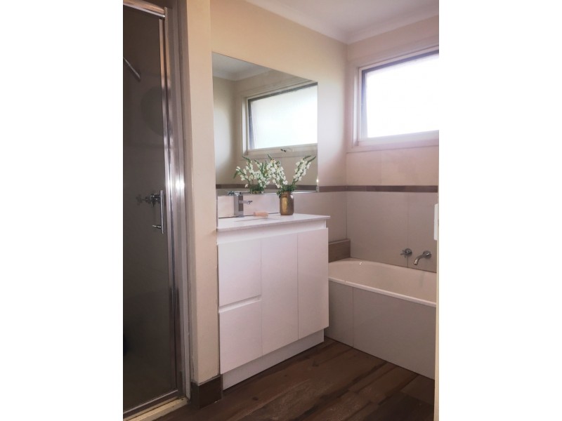 28 Fullwood Parade, Doncaster East VIC 3109