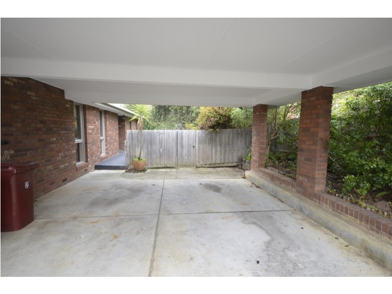 28 Fullwood Parade, Doncaster East VIC 3109