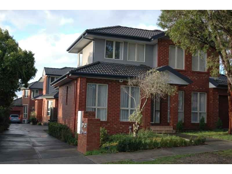 2/3 Nonda Avenue, Doncaster East VIC 3109