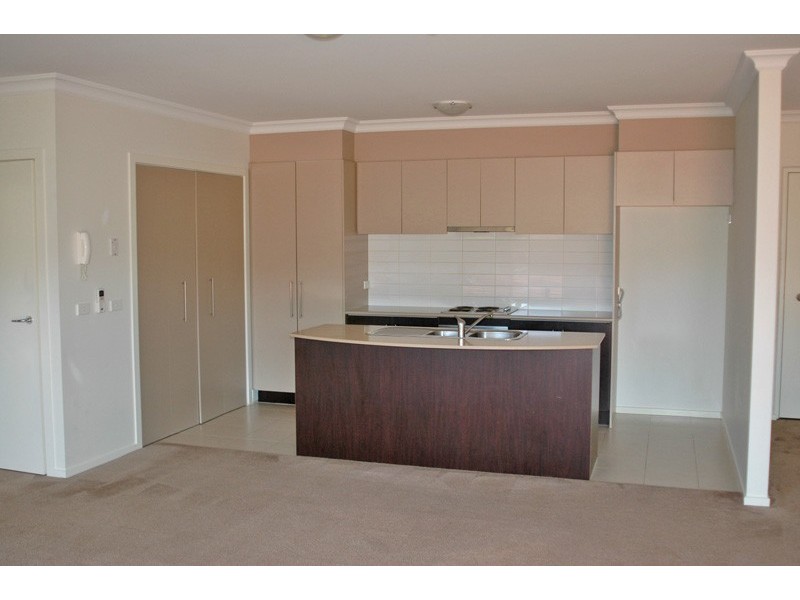 28/12-18 Bourke Street, Ringwood VIC 3134