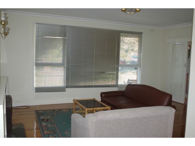 15 Daphne Street, Doncaster VIC 3108