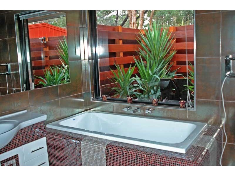 18 Betton Crescent, Warrandyte VIC 3113