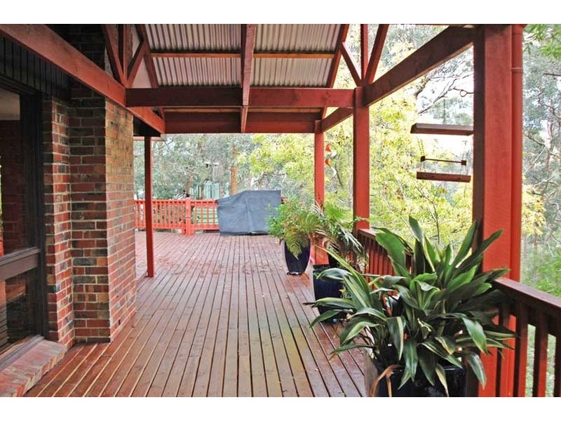 18 Betton Crescent, Warrandyte VIC 3113