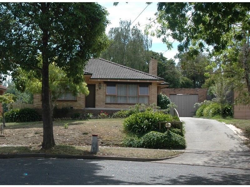 18 Craileen Street, Donvale VIC 3111