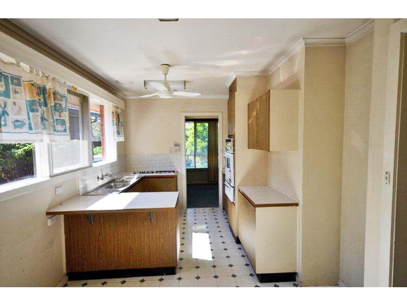 57 Furneaux Grove, Bulleen VIC 3105