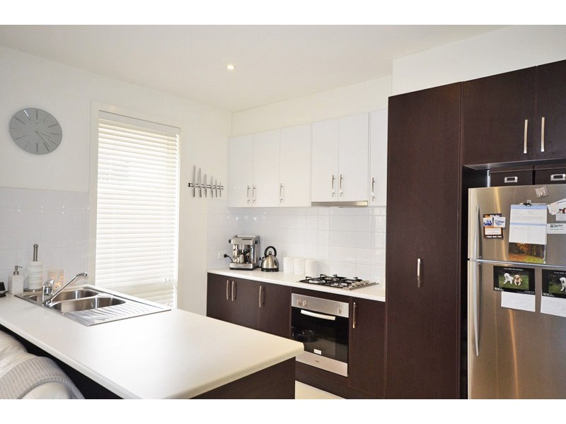 3/5 Box Street, Reservoir VIC 3073
