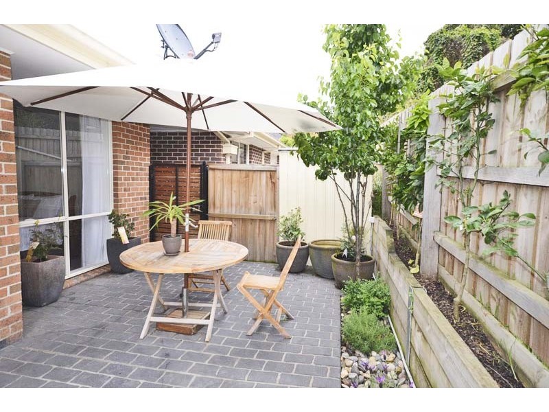 3/5 Box Street, Reservoir VIC 3073
