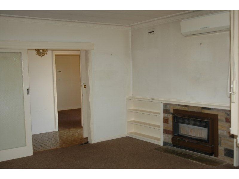 24 Greendale Road, Doncaster East VIC 3109