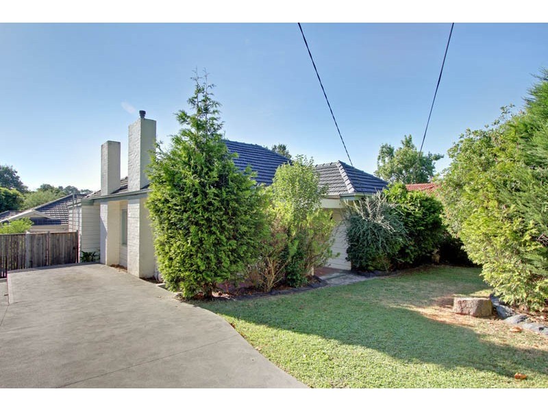 11 Ford Street, Ringwood VIC 3134