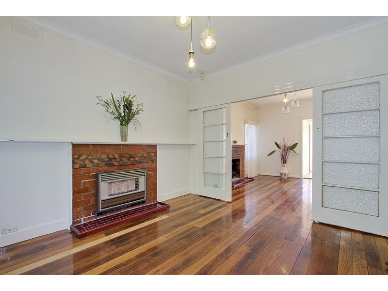 11 Ford Street, Ringwood VIC 3134