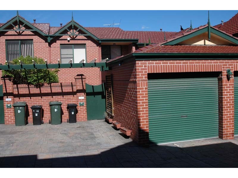 2a/7 Bellevue Avenue, Doncaster East VIC 3109