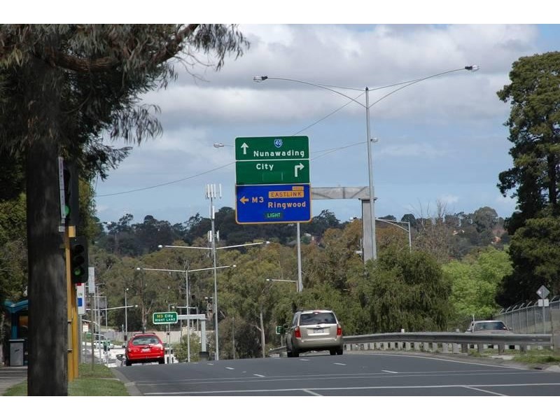 15-17 North Valley Road, Park Orchards VIC 3114