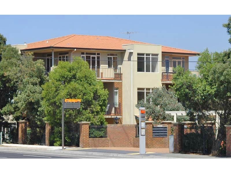 26/243 Blackburn Road, Doncaster East VIC 3109