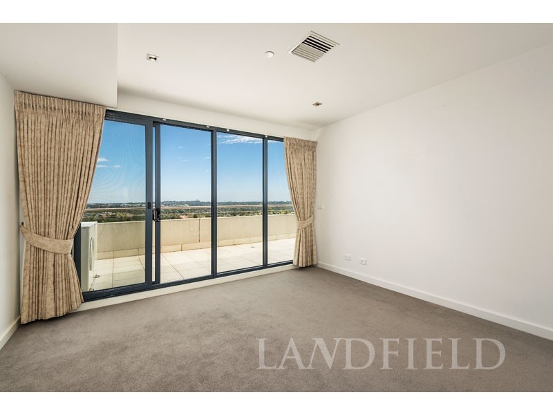 402/8 Clay Drive, Doncaster VIC 3108