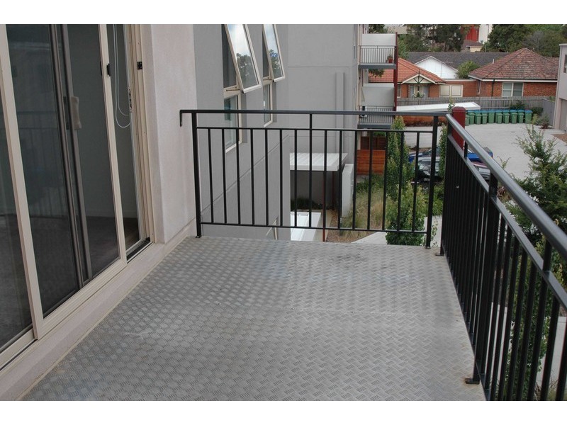 18/12-18 Bourke Street, Ringwood VIC 3134