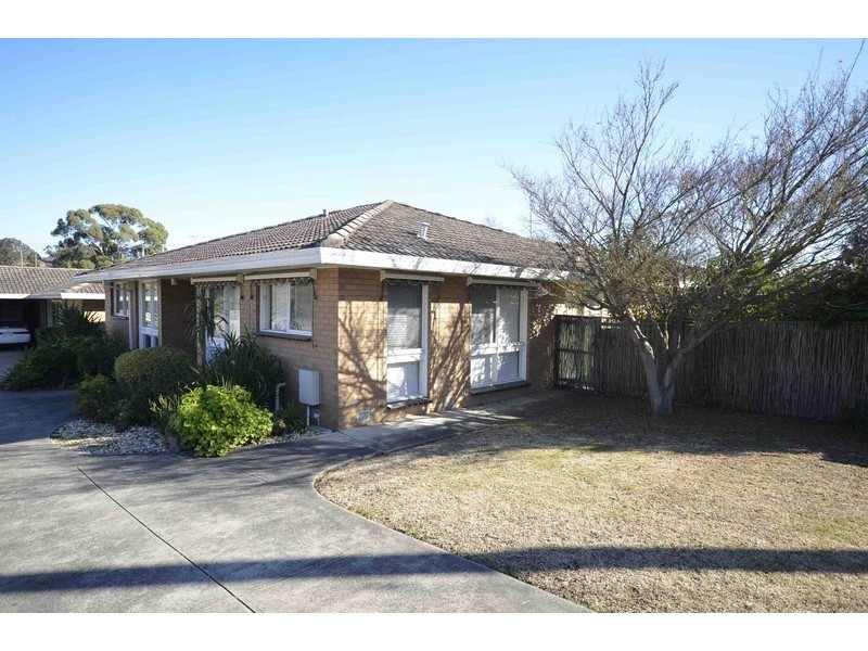 2/1 Paul Street, Doncaster VIC 3108