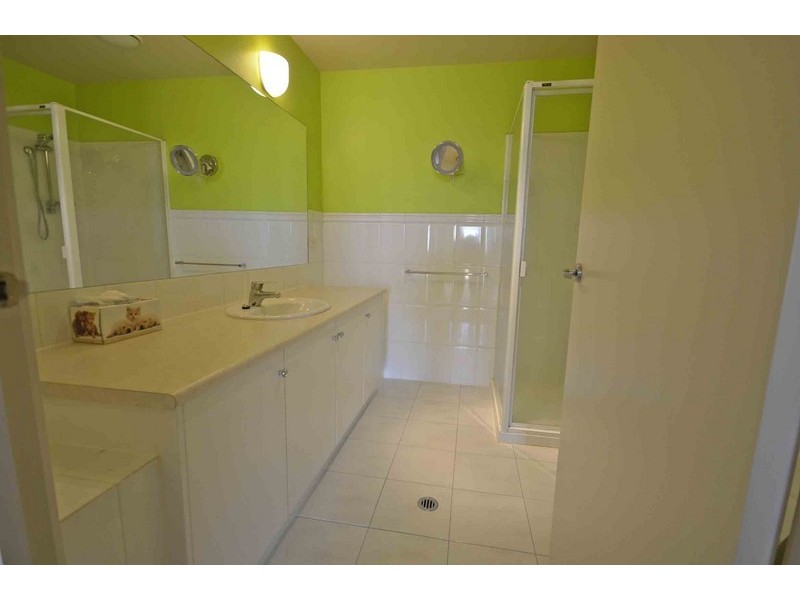 102/1 Sovereign Point Court, Doncaster VIC 3108