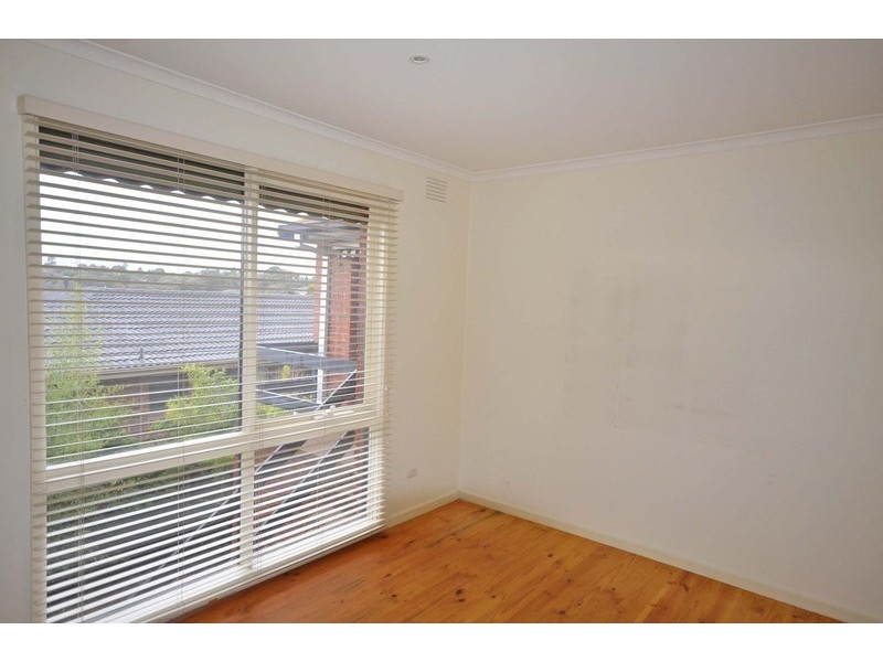 8 Beechwood Close, Doncaster East VIC 3109