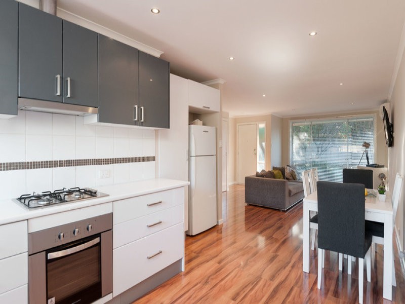 2/275 Canterbury Road, Bayswater North VIC 3153