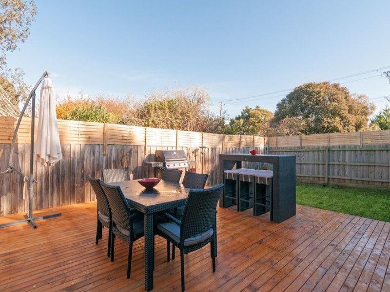 2/275 Canterbury Road, Bayswater North VIC 3153