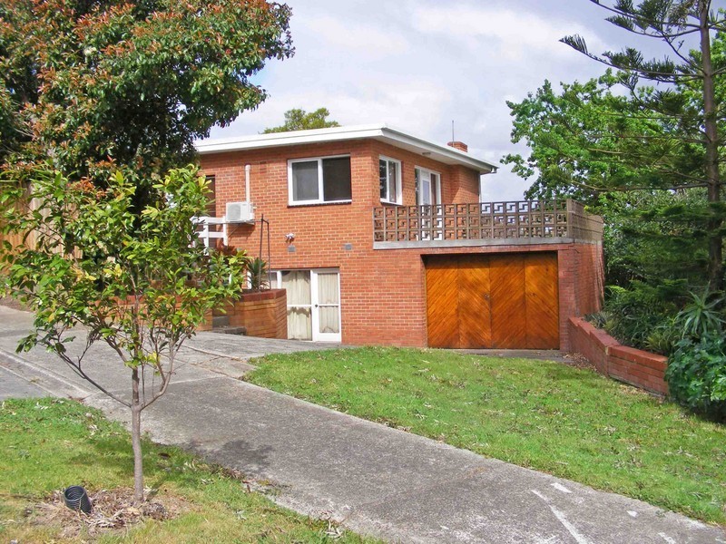 16 Gray Street, Doncaster VIC 3108